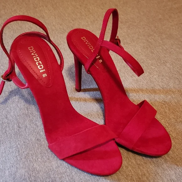 Divided By H&M Red Suade Like Stiletto Heels Size 39 - Picture 1 of 8